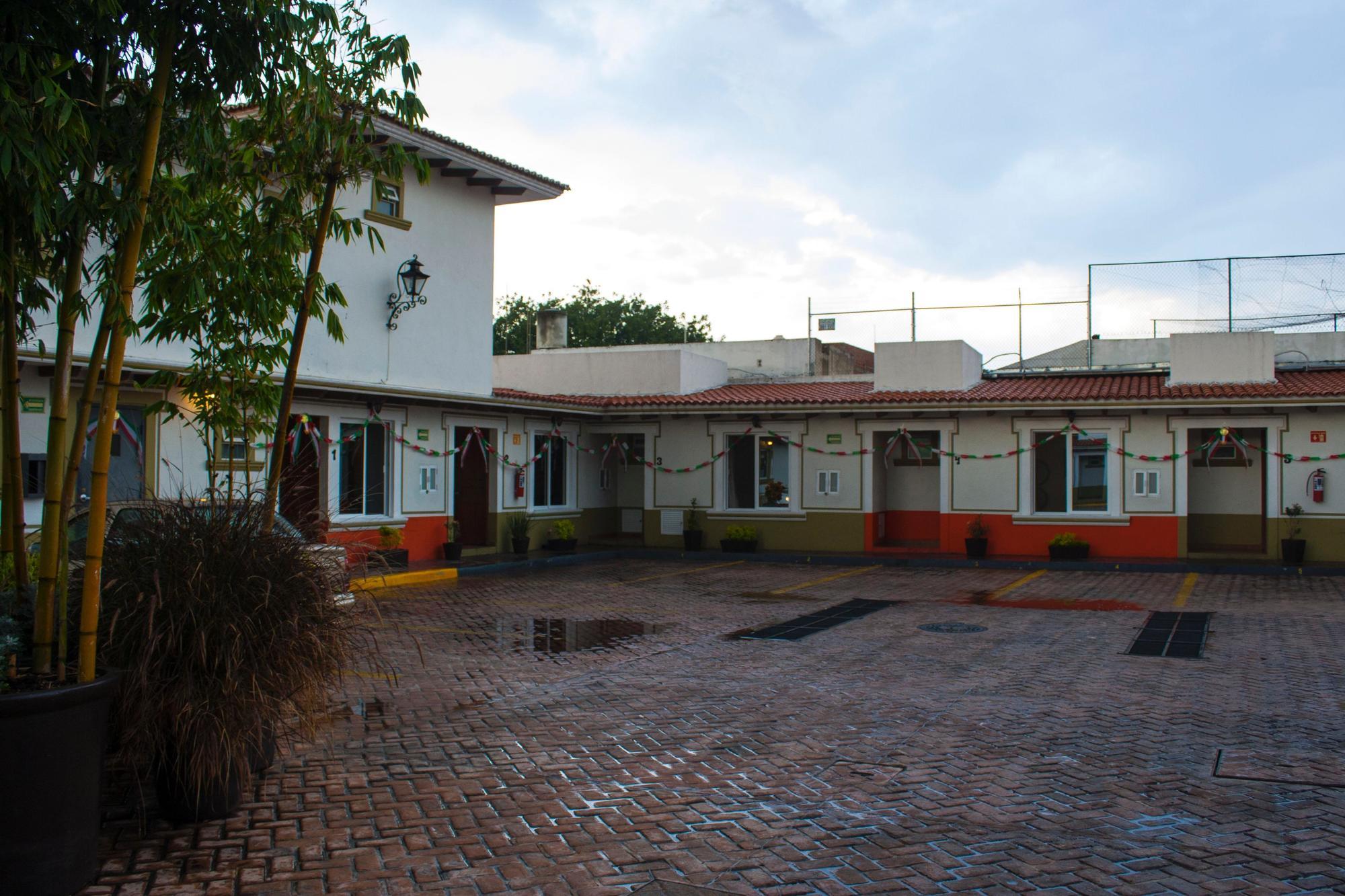 Hotel Aquiles Guadalajara Dış mekan fotoğraf